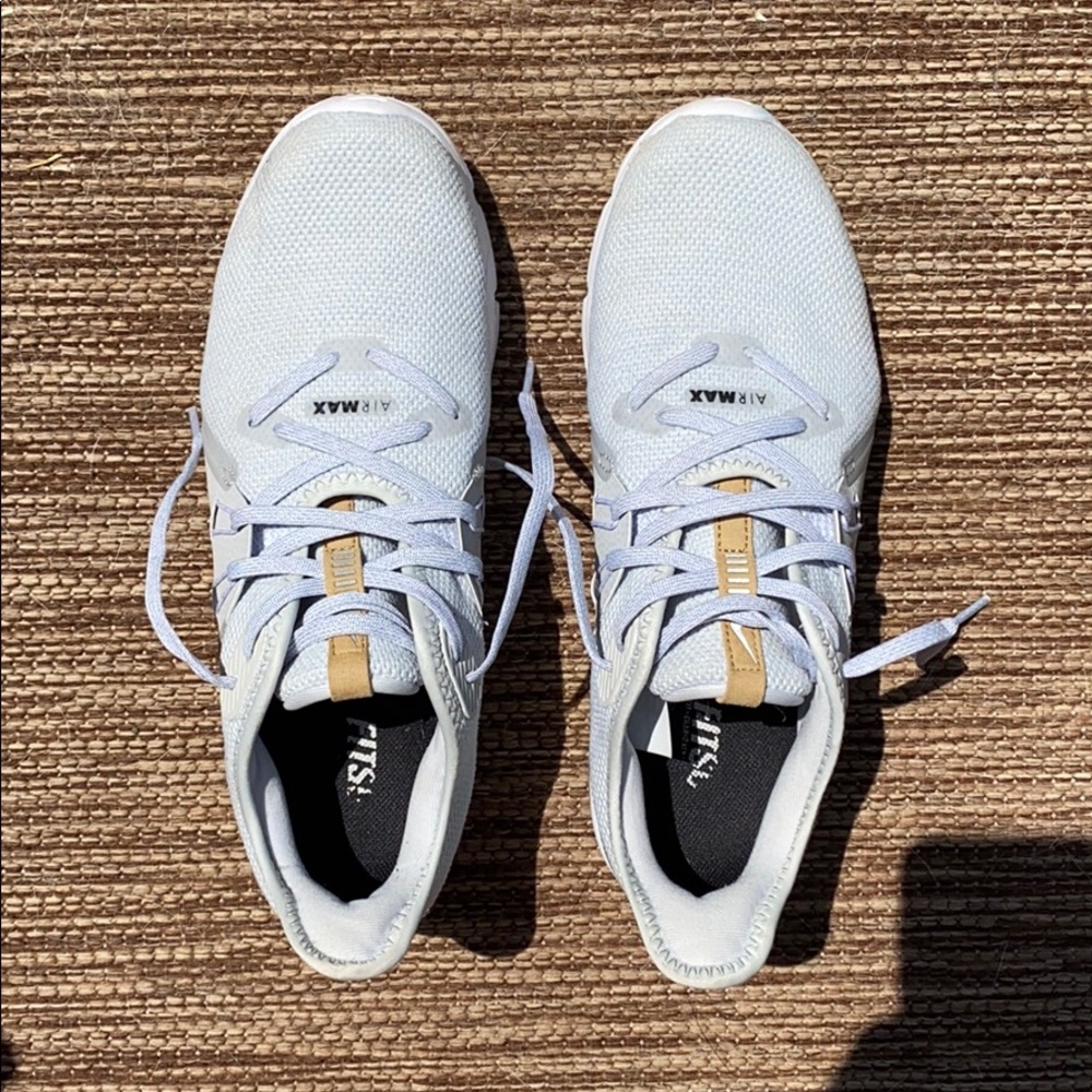 Women’s Nike AIRMAX Sneakers